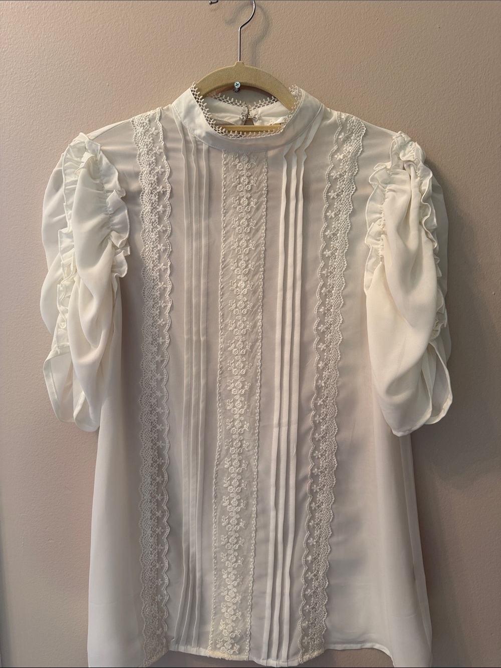 Millau Ivory Lace-Pintuck Puff Sleeve Blouse